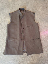 Load image into Gallery viewer, Houndstooth Vest
