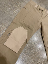 Load image into Gallery viewer, Knee Patch Cargo Pant
