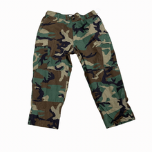Load image into Gallery viewer, Traditional Camo Pant (shortened)
